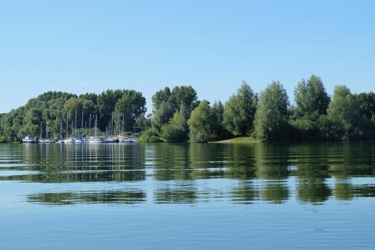 Ons Maashuisje Maaseik Exterior foto